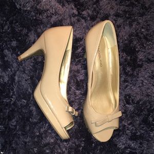 Bandolino Nude Peep Toe with Bow